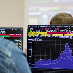 Lire la suite à propos de l’article Le terminal Bloomberg est un sésame pour les étudiants