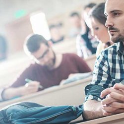 Lire la suite à propos de l’article Réorientation | Changement d’inscription dès le semestre 1