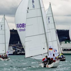 Lire la suite à propos de l’article Voile : l’argent pour l’équipage UNICAEN au Trophée de l’Île Pelée