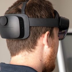 Lire la suite à propos de l’article HoloLens : “transformer toute salle de cours en salle immersive”