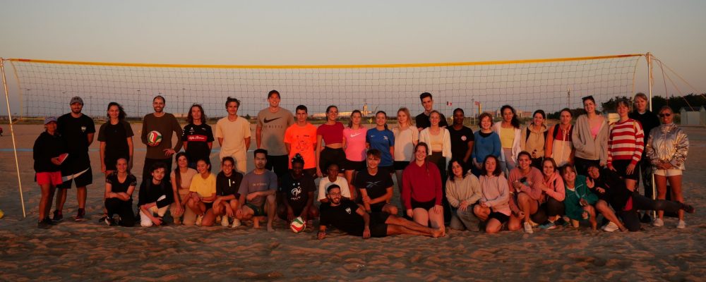 You are currently viewing SUAPS on the beach : une soirée les pieds dans le sable