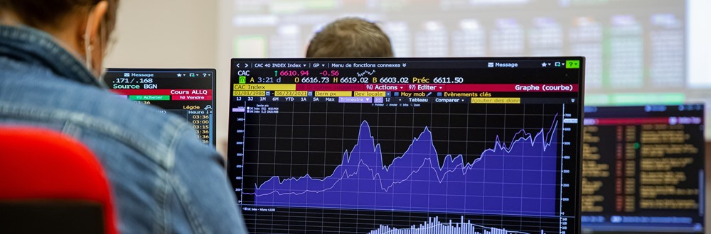 You are currently viewing La salle des marchés Bloomberg : immersion dans le monde de la finance
