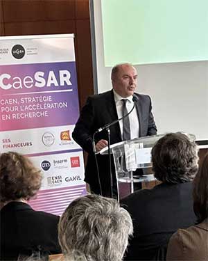Lamri Adouï présentant le projet CaeSAR / @Ouest-France