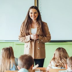 “Mes cours sont en anglais, j’étudie la littérature, la culture, la didactique…”