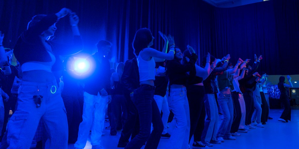You are currently viewing En images : retour sur le premier gala de fin d’année de l’université