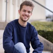 Rencontre avec Enzo, engagé en faveur du développement durable