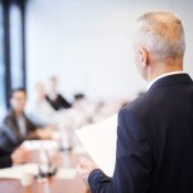 Étienne, du monde de l’assurance à l’engagement associatif