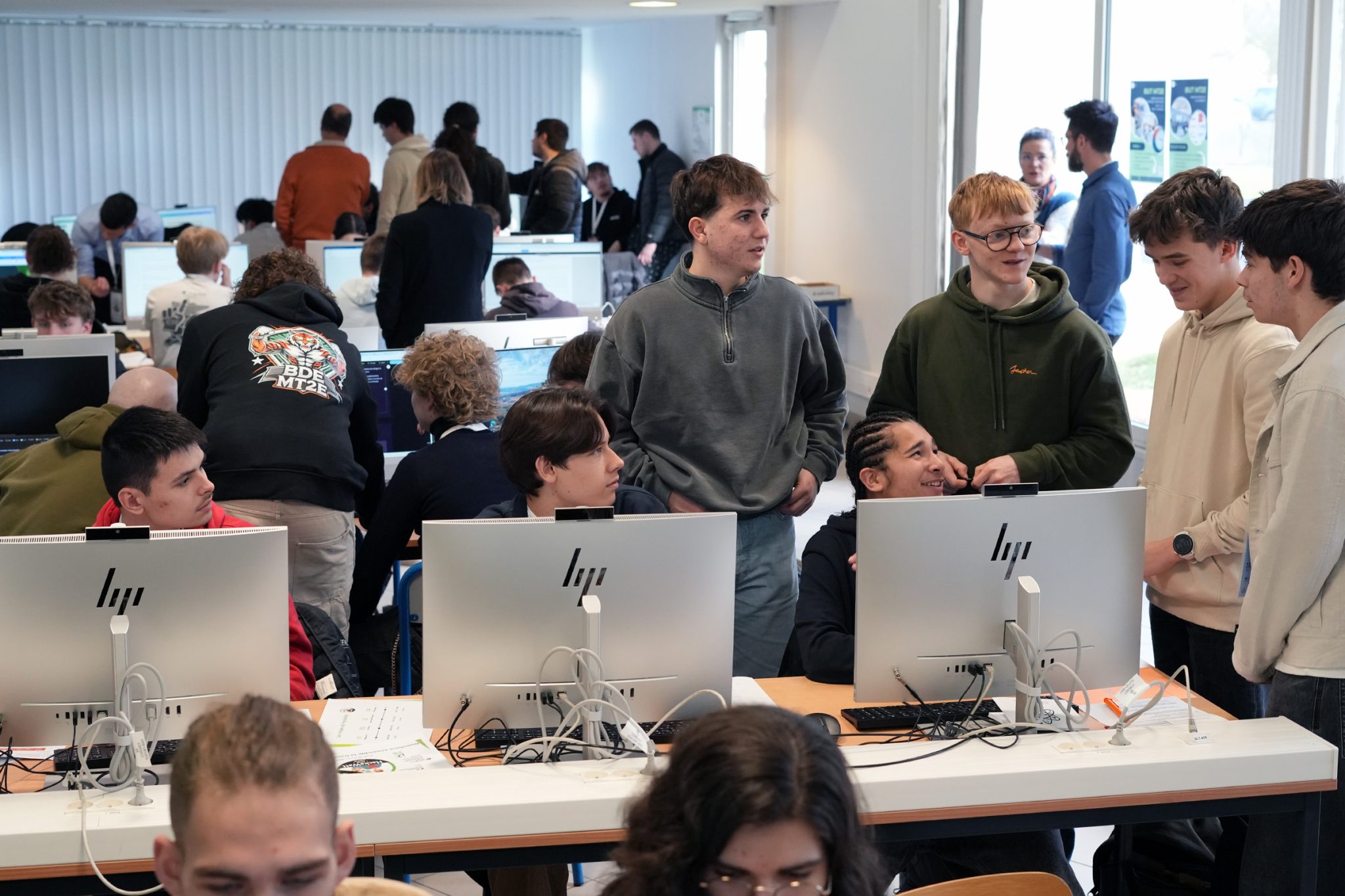 Hackawatt1-1-2048x1365