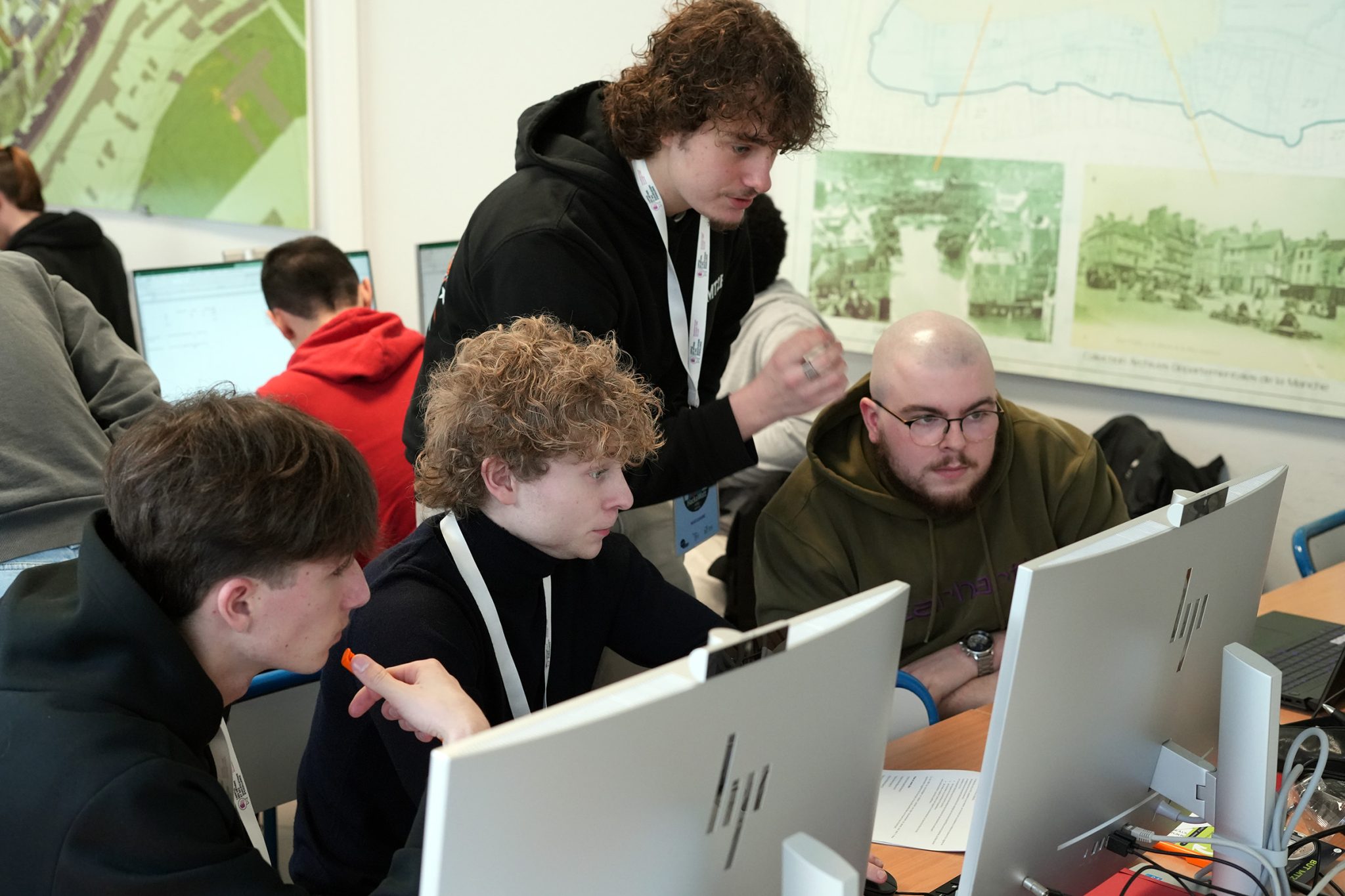 Hackawatt9-2048x1365