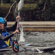 Le sport sous tous les angles : Sandre Meyer, vice-championne d’Europe en kayak-polo et étudiante en STAPS